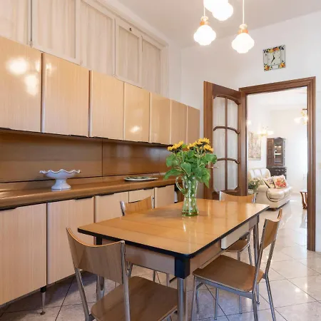 公寓 Casa Giuliana By Interhome