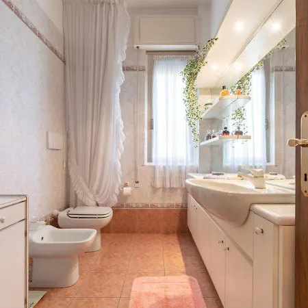 公寓 Casa Giuliana By Interhome 因佩里亚